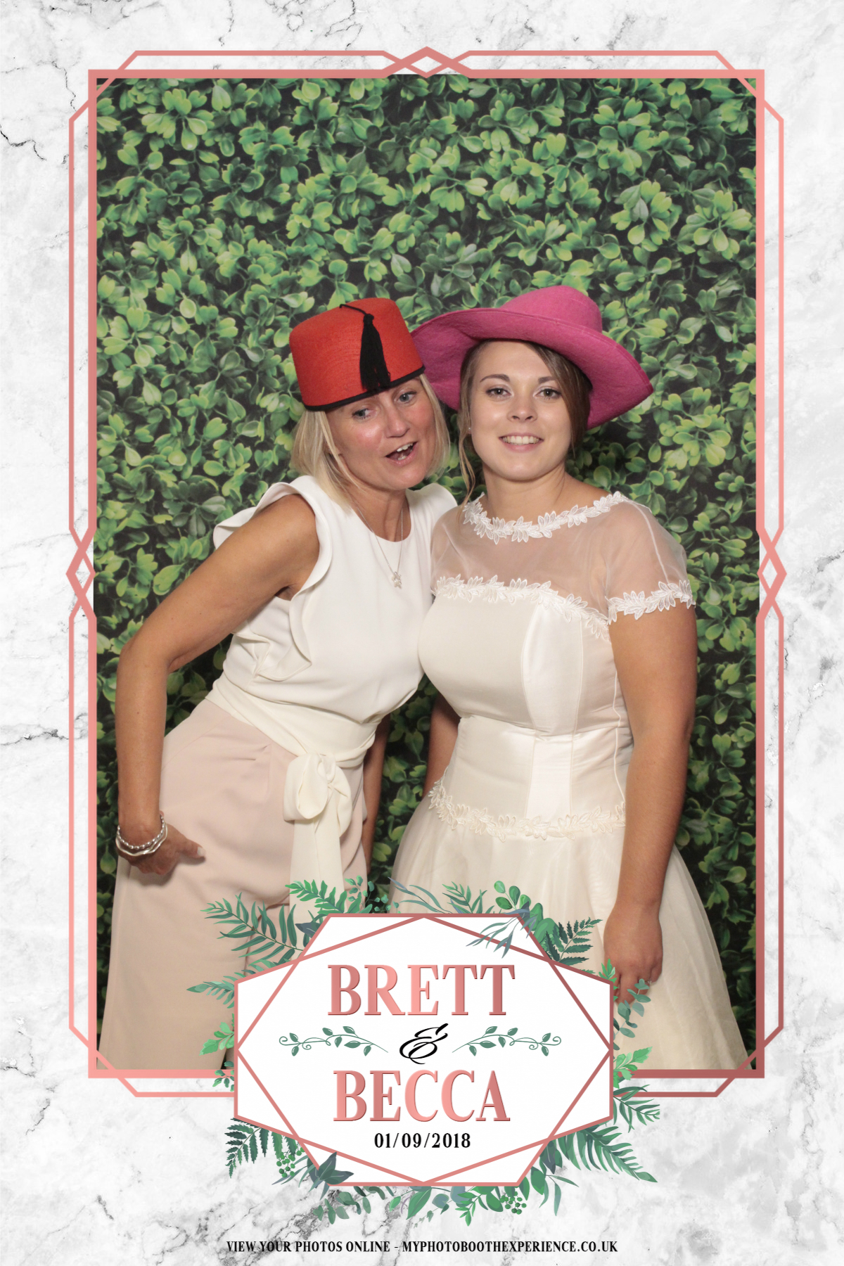 Brett & Becca's Wedding | View more photos from the event at gallery.myphotoboothexperience.co.uk/u/MyPhotoBoothExperienceLtd/Brett-Beccas-Wedding